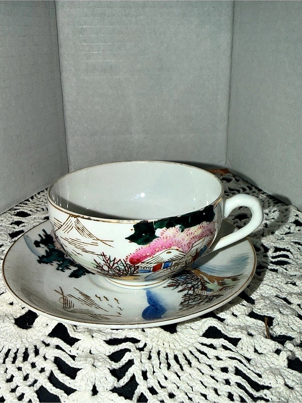 Japanese Kutani Eggshell Porcelain Teacup and Saucer Geisha Girl image READ